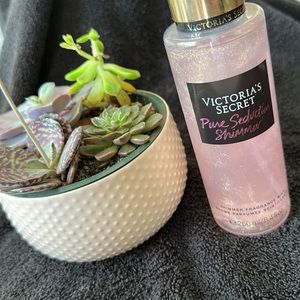 Victoria’s Secret Pure Seduction Shimmer Fragrance Mist